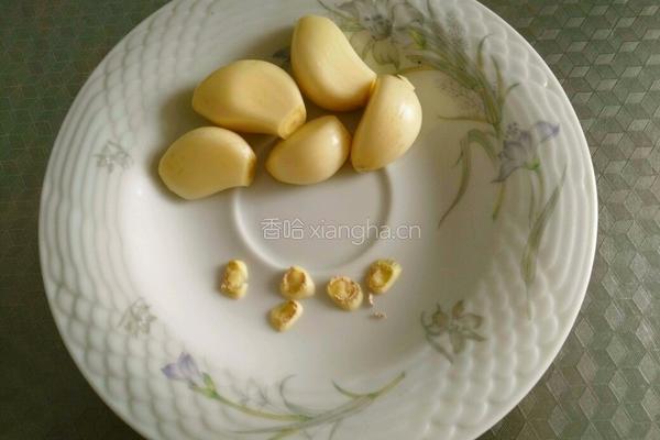 大蒜冰糖水的做法图解1
