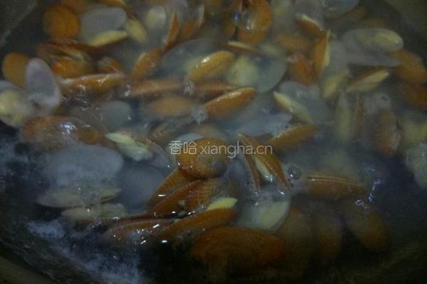 蚬肉炒豆角的做法图解3