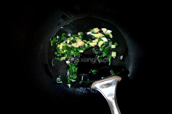 腐竹香菇汤河粉的做法图解4