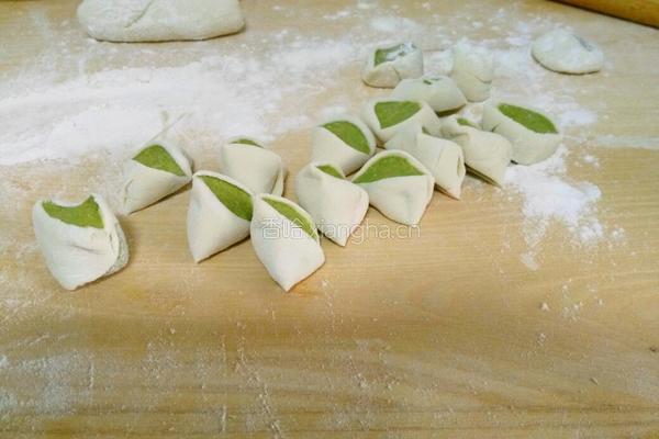 鱼肉饺子的做法图解11