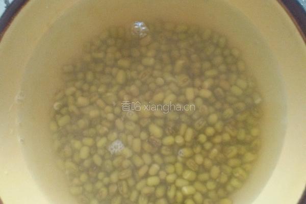 荷叶绿豆粥的做法图解2