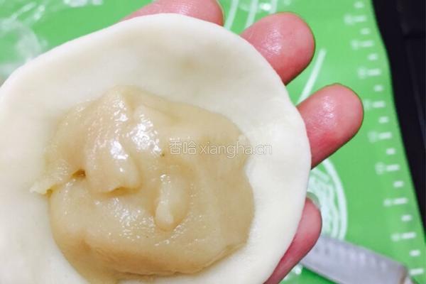 红豆蛋黄酥的做法图解5