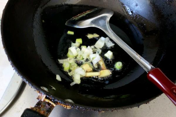 醋溜豆芽的做法图解4