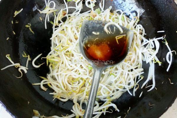 醋溜豆芽的做法图解6