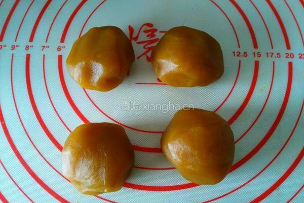 桃山月饼的做法图解1