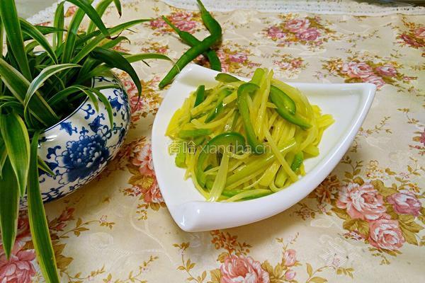 土豆炒芹菜