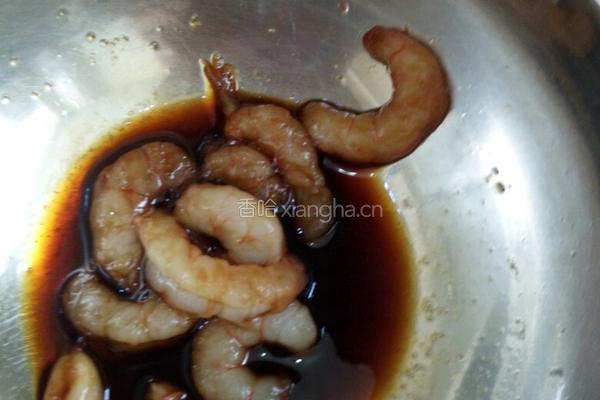 海鲜螃蟹虾仁粥的做法图解3