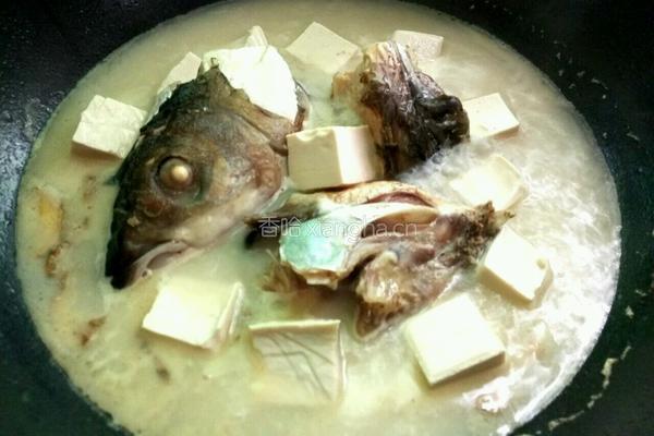 鱼头豆腐汤的做法图解6