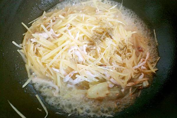 土豆丝炒粉条的做法图解9