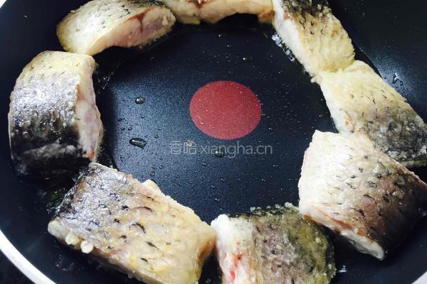 红烧草鱼的做法图解4