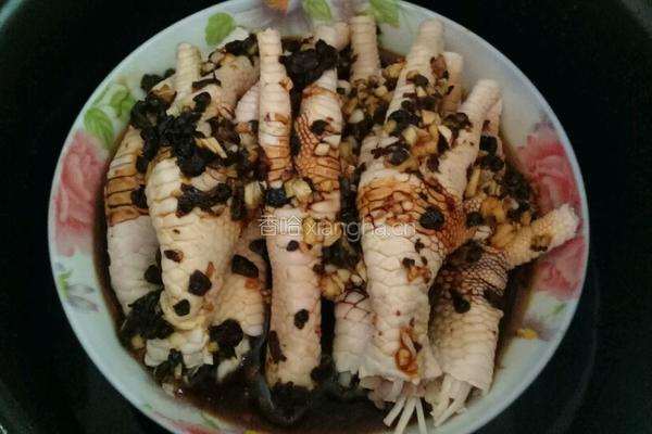豉汁蒸凤爪的做法图解7