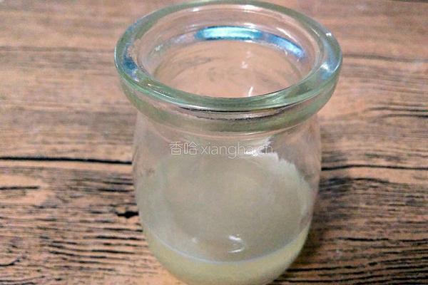 广式豆沙蛋黄月饼的做法图解4