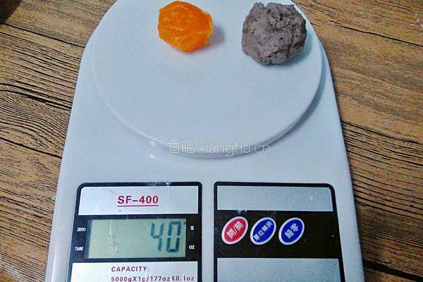 广式豆沙蛋黄月饼的做法图解11