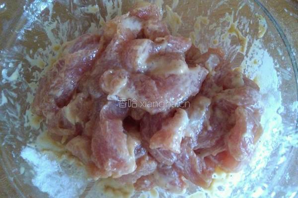 炸里脊肉的做法图解3