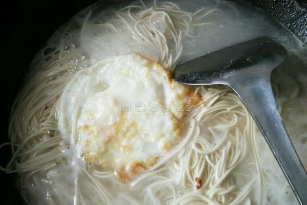 葱花鸡蛋面的做法图解6