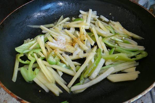辣椒炒土豆丝的做法图解5