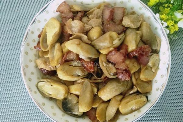 瘦肉腊肉炒草姑