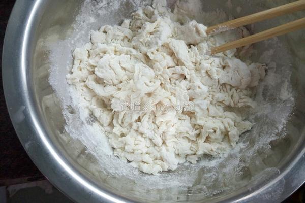 木耳芹菜包子的做法图解3