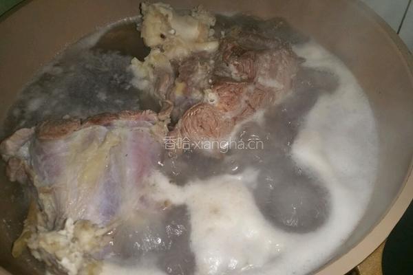 电压力锅做酱牛肉的做法图解2