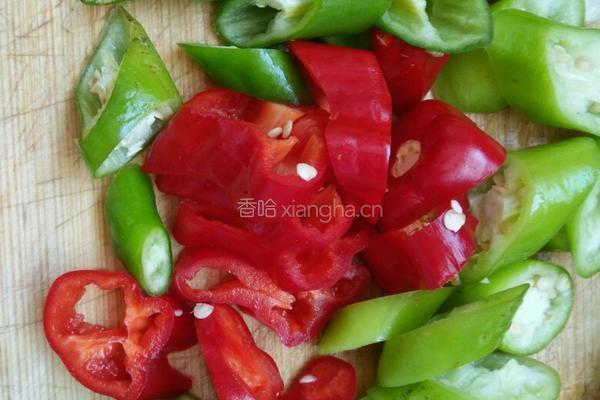 辣椒炒羊肉的做法图解4