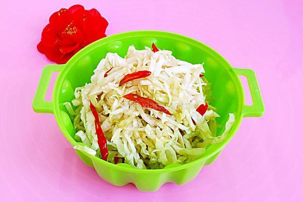 凉拌小白菜