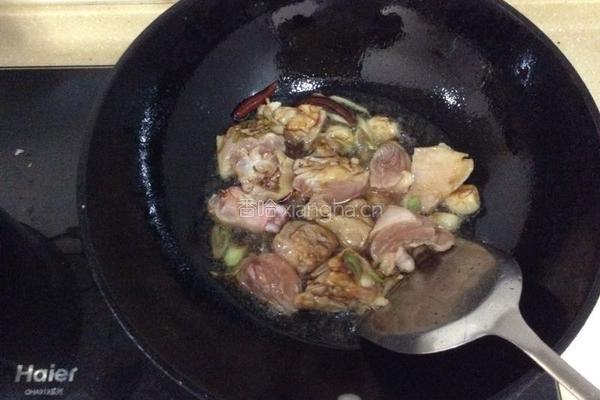 鸡肉炖土豆的做法图解4