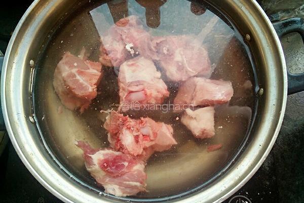 排骨绿豆汤的做法图解2