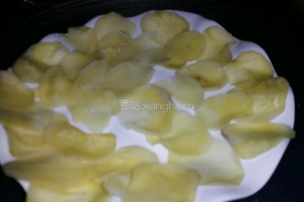 微波炉版燃情薯片的做法图解3
