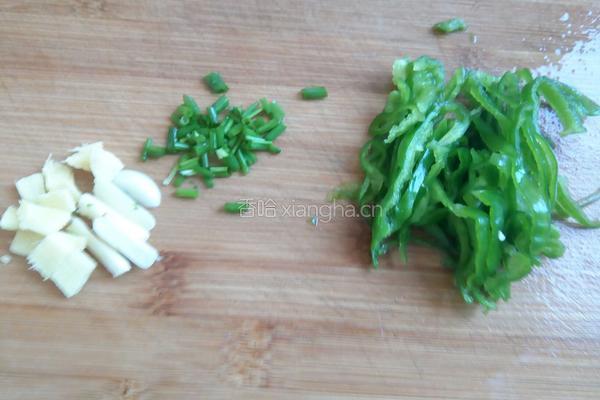 素炒辣味黄豆芽的做法图解3