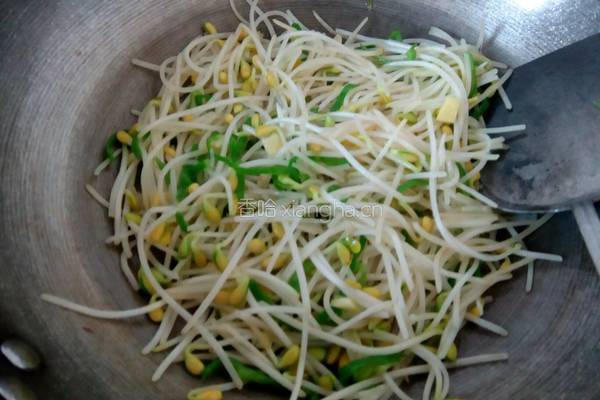 素炒辣味黄豆芽的做法图解7