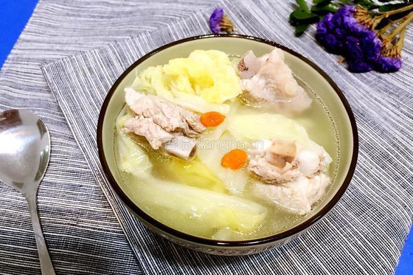 白菜炖排骨的做法图解8