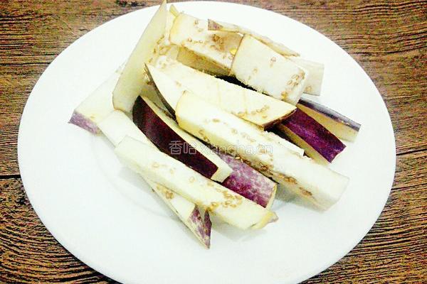 茄子炒蛋的做法图解2