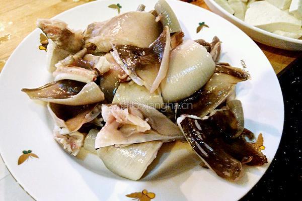 老板鱼炖豆腐的做法图解3