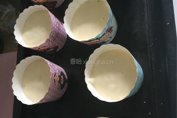 奶油纸杯蛋糕的做法图解6