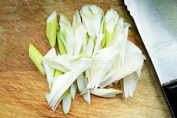 牛肉盖浇饭的做法图解2