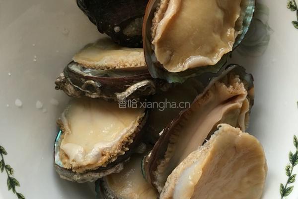 鲍鱼炖土豆的做法图解1