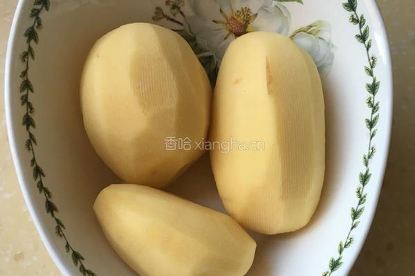 鲍鱼炖土豆的做法图解2