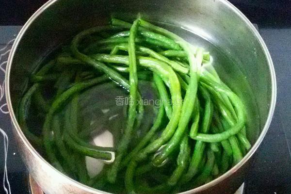 豆角苦累的做法图解1