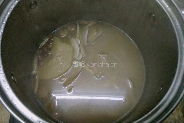 无花果瘦肉汤的做法图解5