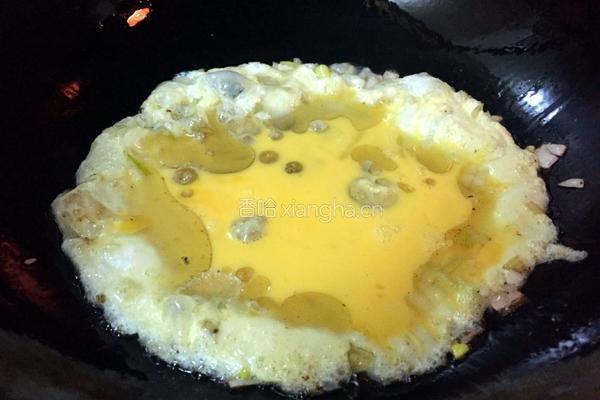鸡蛋炒米饭的做法图解2