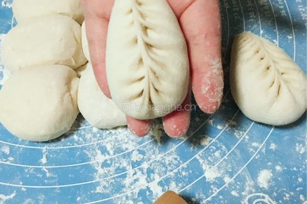 雪菜素包子的做法图解6