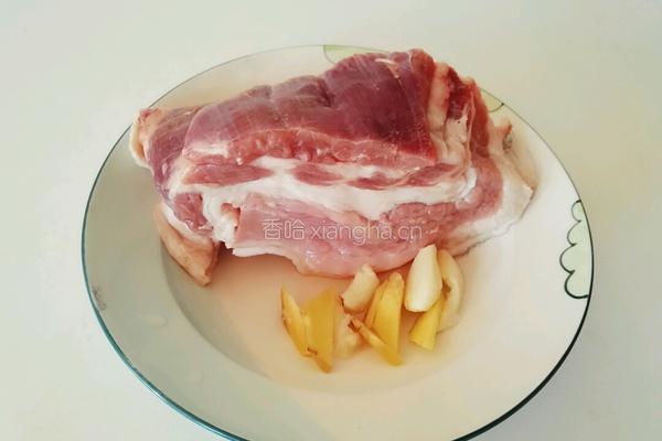 糖醋五花肉的做法图解1