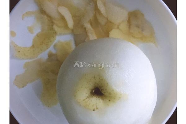 冰糖枸杞雪梨盅的做法图解2