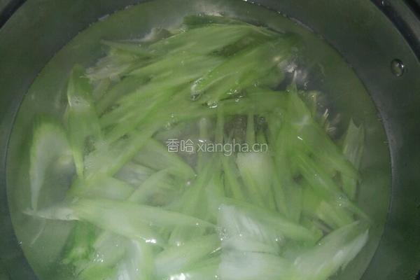 素炒芹菜的做法图解4
