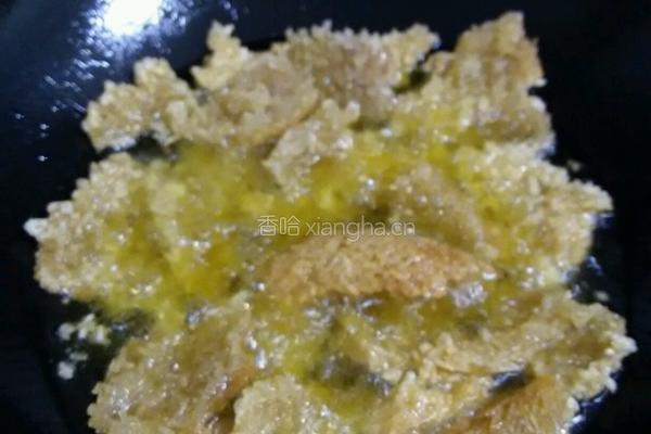 咸蛋黄柴火饭锅巴的做法图解4