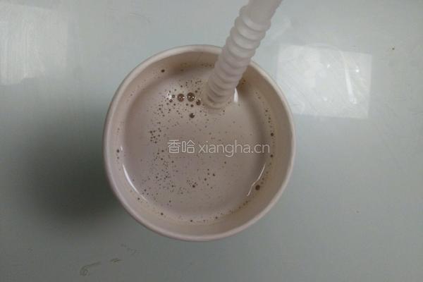 仙草冻奶茶的做法图解2