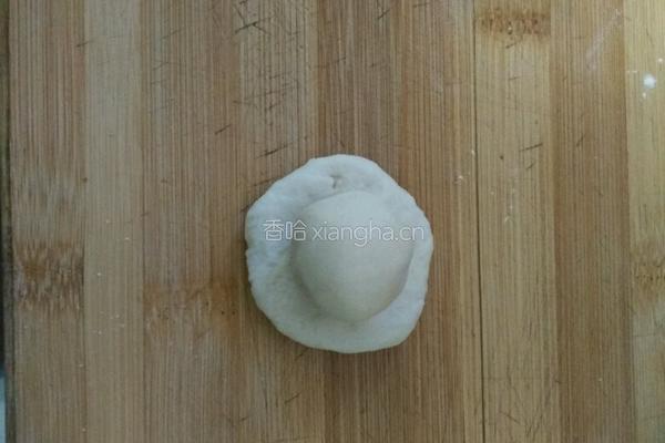 蛋黄酥的做法图解4