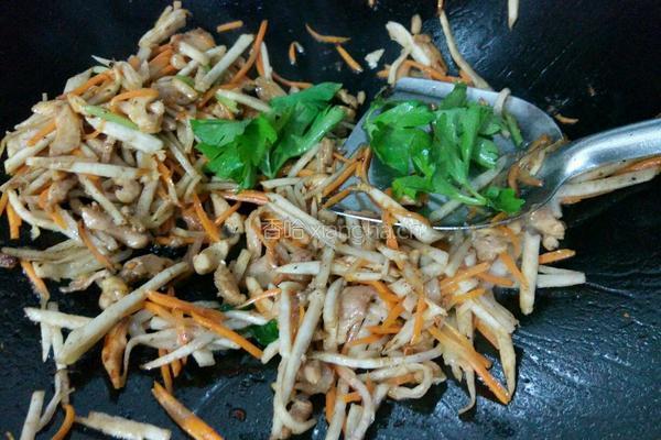 炒芋头鸡肉的做法图解9