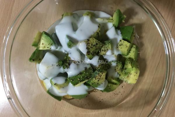 牛油果蔬菜沙拉的做法图解9
