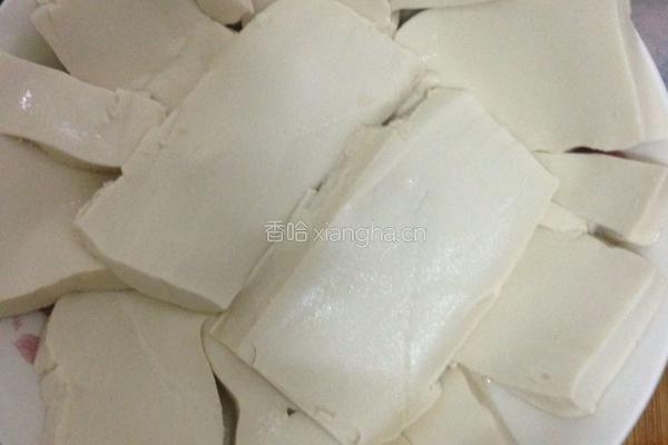 皮蛋拌豆腐的做法图解3